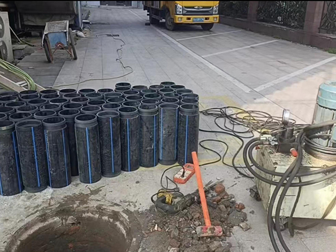平湖PE置换管厂家 DN315置换管 非开挖管短管置换